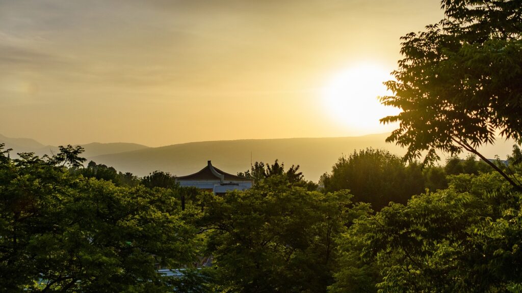 2023-04-19 02:51:00+02:00